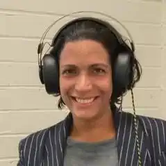 Dalia Gullen - Spanish Teacher Picture of Dalia Spanish during a video conference.